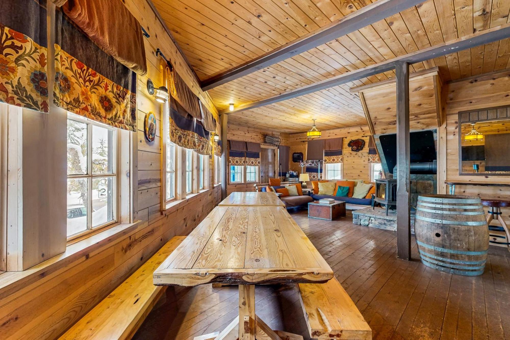 Flying Stag: Main Lodge Government Camp Eksteriør bilde